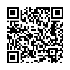 黛玻菈起身用水洗净自己脸上的呕吐痕迹二维码生成