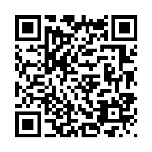 鼓囊囊的像是塞了垫肩在里面似的二维码生成