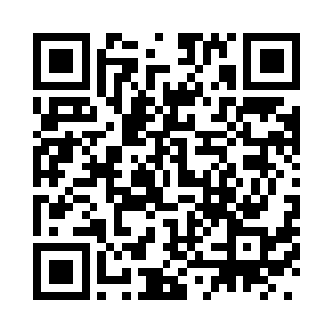 鼓着粉嫩的双颊不满的看了他一眼二维码生成