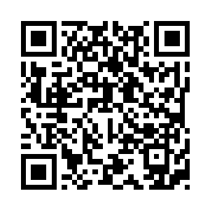 齐山为一位女人在仙女湖游船上举办宴会二维码生成