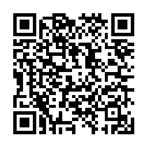 齐浩然才带着一群军中的中上层领导班子进了一栋房子二维码生成