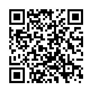 龙天漪坐在椅子上无聊的戳着自己才买的手机二维码生成