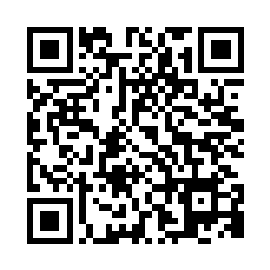 龙战便将凌菲从头到脚用兽皮给包好二维码生成