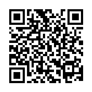 龙战进屋的时候凌雅正在缝小皮裙二维码生成