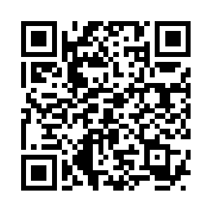 龙扬君捧着李耀刚才给她泡的那碗面二维码生成