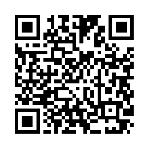 8条滑轨并排安装在越野卡车地盘上二维码生成